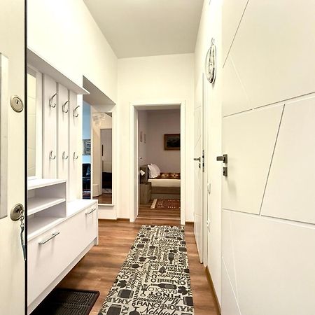 A Lovely 2 Bedroom Apartment In The Heart Of Σόφια Εξωτερικό φωτογραφία