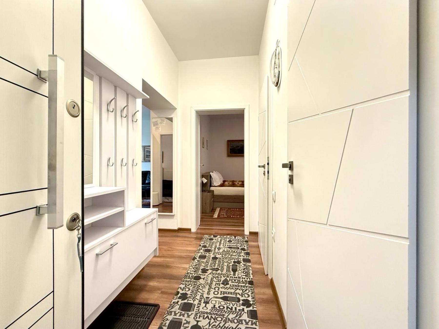 A Lovely 2 Bedroom Apartment In The Heart Of Σόφια Εξωτερικό φωτογραφία